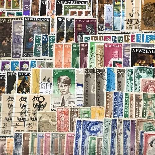 Collection of New Zealand Lot of Unresearched stamps