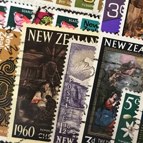 Collection of New Zealand Lot of Unresearched stamps