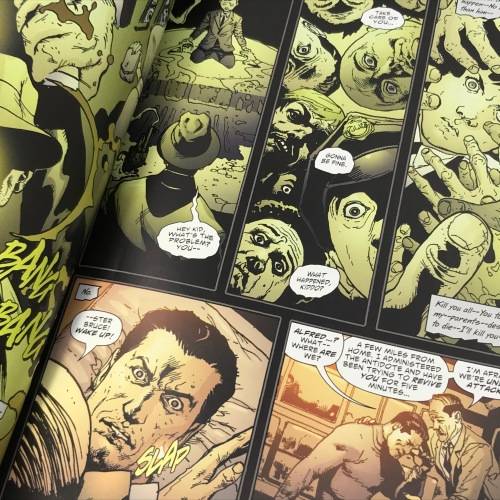 DC CComics Batman - The man who laughs and Arkham Asylum graphic novel