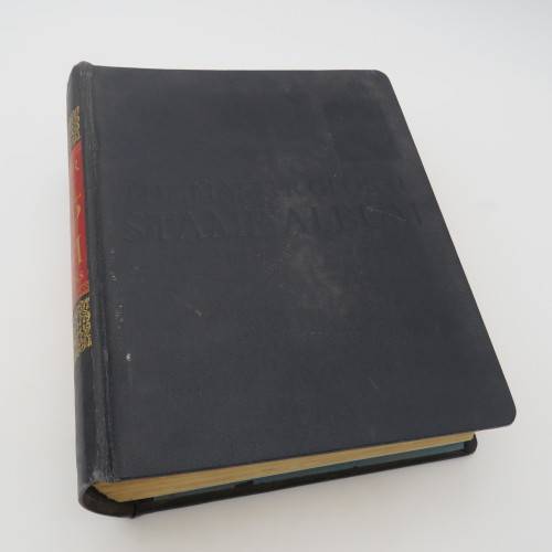 Large old stamp album with over 950 stamps - Many of them uncirculated