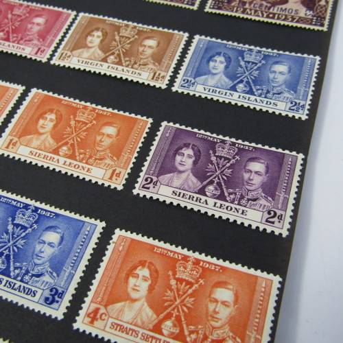 Lot of British commonwealth stamps - mint and used hinged