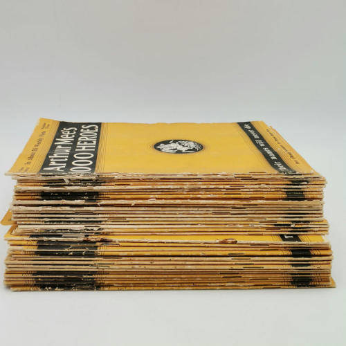 Lot of 34 Arthur Mee`s 1000 Heroes booklets - some covers loose