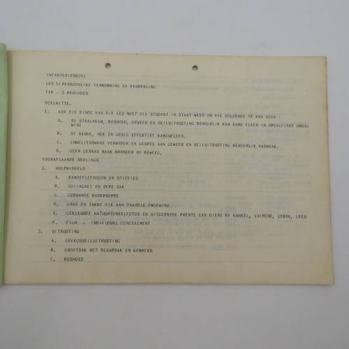 SA Army 1980`s VELDKUNS booklet no 2386 - scarce
