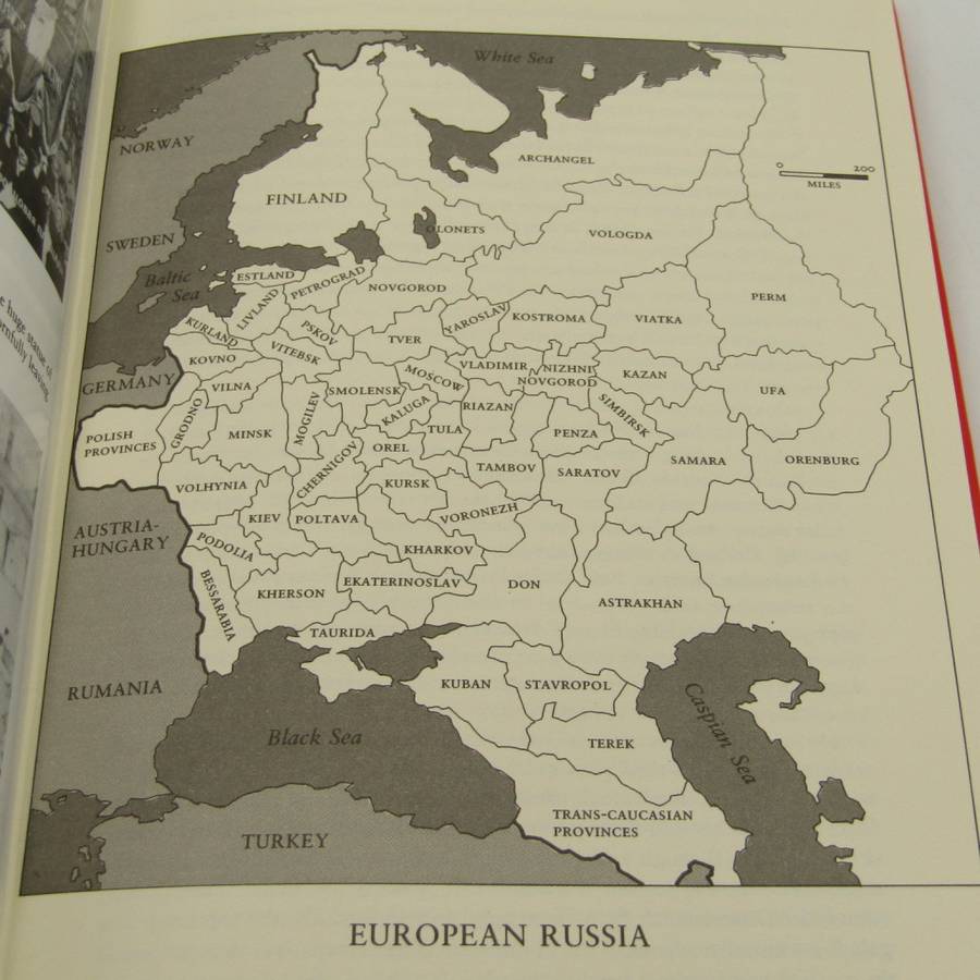 Comrades 1917 Russia in Revolution by Brian Moynahan
