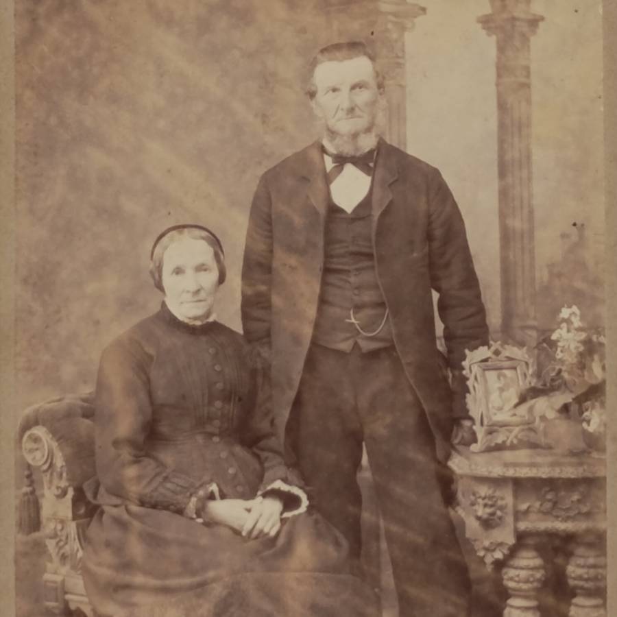 Antique photo of the Theron couple from Paarl area (Klein Drakenstein)