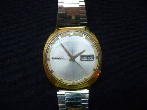 Seiko Mens Watch - Automatic - Cracked Glass