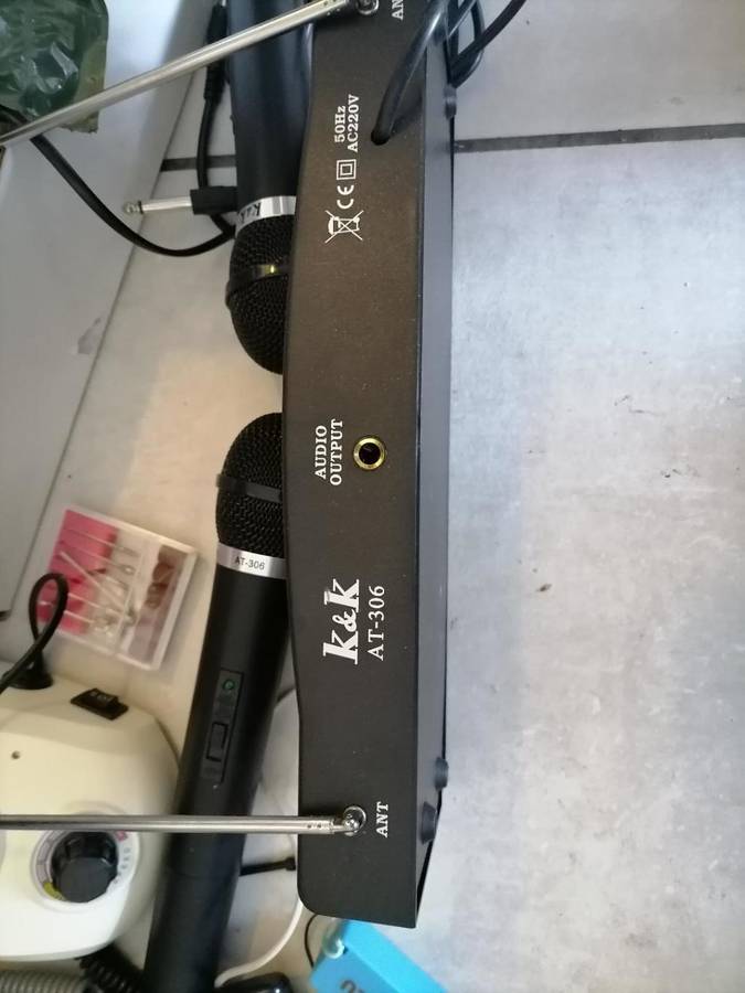 *YEAR END CLEARANCE*R30 FREIGHT FOR THE LOT**LOT OF UNTESTED ELECTRNICS***