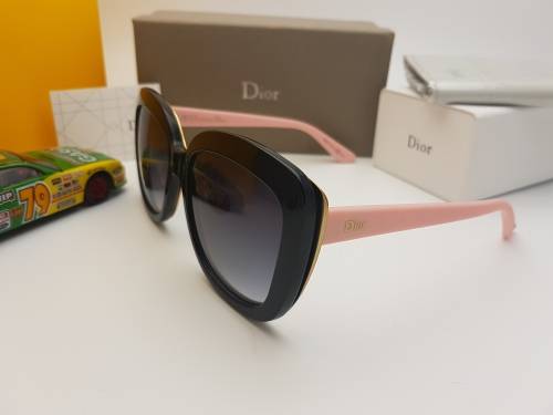 BRAND NEW DIOR DESIGNER SUNGLASSES FOR SALE
