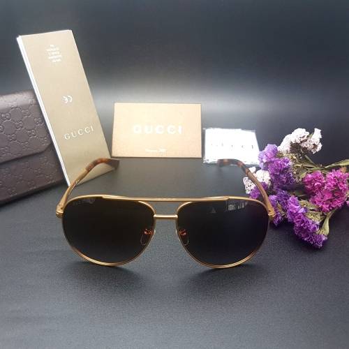BRAND NEW POLARIZED  GUCCi DESIGNER SUNGLASSES FOR SALE