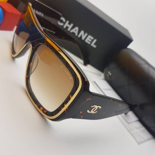 BRAND NEW CHANEL DESIGNER SUNGLASSES FOR SALE