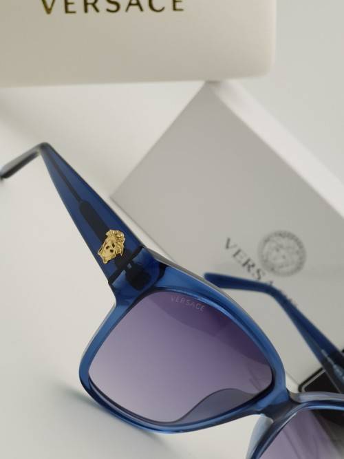 BRAND NEW VERSACE DESIGNER SUNGLASSES FOR SALE