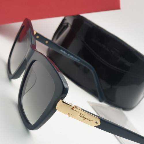 BRAND NEW Salvatore Ferragamo  DESIGNER SUNGLASSES FOR SALE