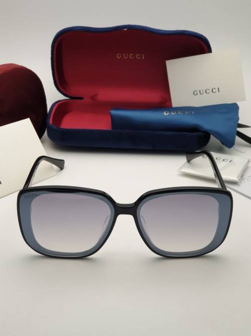 BRAND NEW GUcci DESIGNER SUNGLASSES FOR SALE