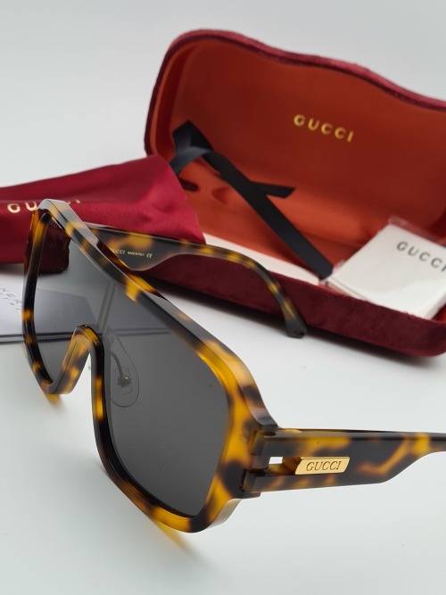 BRAND NEW GUCCI DESIGNER SUNGLASSES