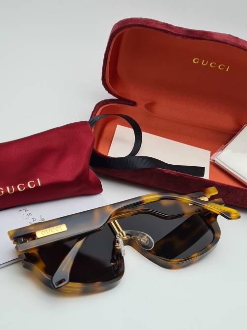 BRAND NEW GUCCI DESIGNER SUNGLASSES