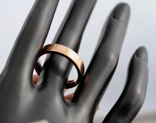 CHUNKY 9CT ROSE GOLD WEDDING BAND