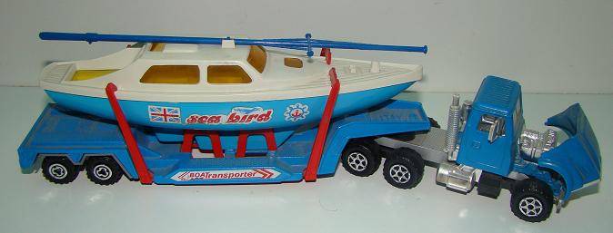 Truck with sailboat  1/60