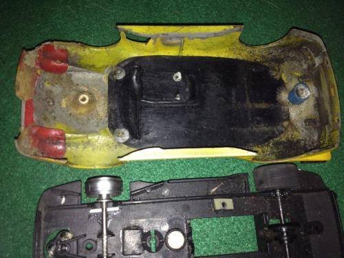 Ninco - Mercedes CLK Body + Chassis - Spares or Repair or Scenery - 1:32 Scale