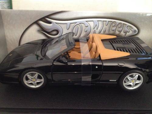 Hotwheels - Ferrari F355 Spider 1:18 Scale