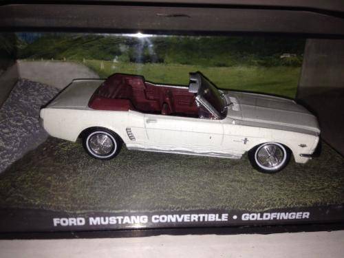 Ford Mustang Convertible - Goldfinger - James Bond Car Collection no35 1:43 Scale Die Cast