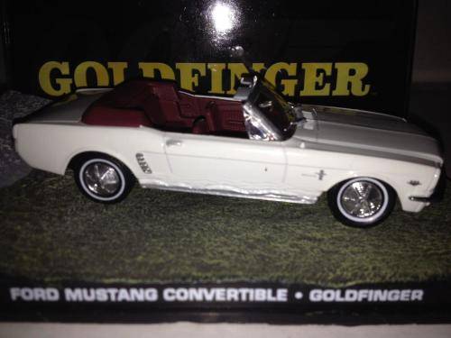 Ford Mustang Convertible - Goldfinger - James Bond Car Collection no35 1:43 Scale Die Cast