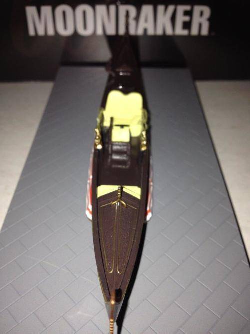 Bondola - Moonraker - James Bond Car Collection no102 1:43 Scale Die Cast