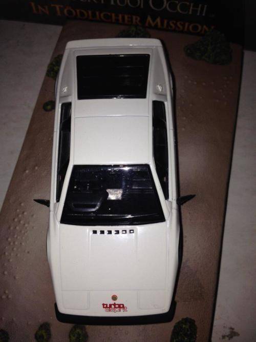 Lotus Espirit Turbo - For Your Eyes Only - James Bond Car Collection no68 1:43 Scale Die Cast