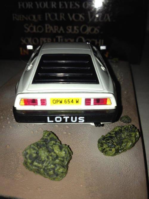 Lotus Espirit Turbo - For Your Eyes Only - James Bond Car Collection no68 1:43 Scale Die Cast