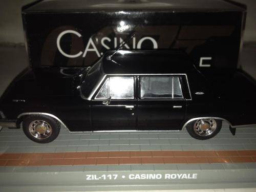 ZIL-117 - Casino Royale - James Bond Car Collection no104 1:43 Scale Die Cast
