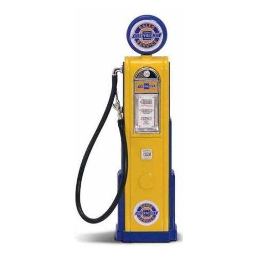 Road Signature - Sales Chevrolet Service Gas Pump Replica 1:18 Scale