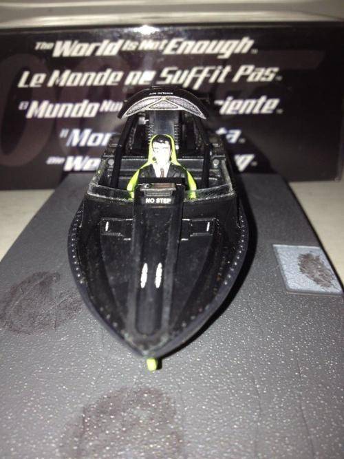 Q Boat  - World is not enough - James Bond Car Collection 1:43 Scale Die Cast