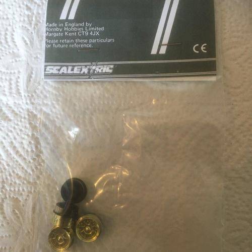 Scalextric - 4 scalextric Gold Mags 1:32 Scale (NOS)