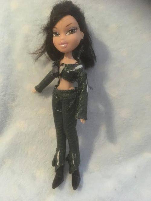 M.G.A Bratz Doll 2001