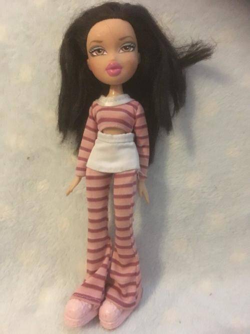 M.G.A Bratz Doll 2001