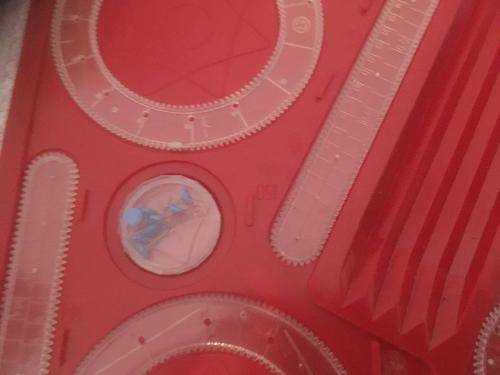 Old Vintage Spirograph  circa 1970's (incomplete)