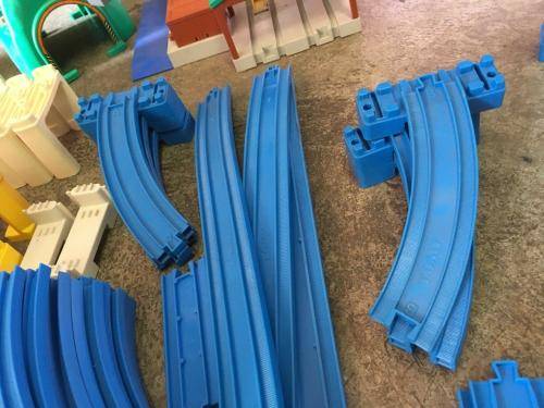 Thomas & Friends - Large Job Lot of Tomy Tracks and accessories - See Pics (126 Pieces)