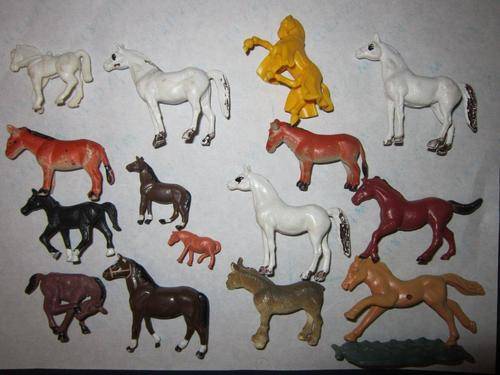 Job Lot Horses rubber and plastic x 15