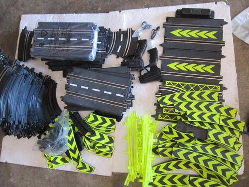 Large Job lot of Artin 1:32 Scale  Tracks + Accessories