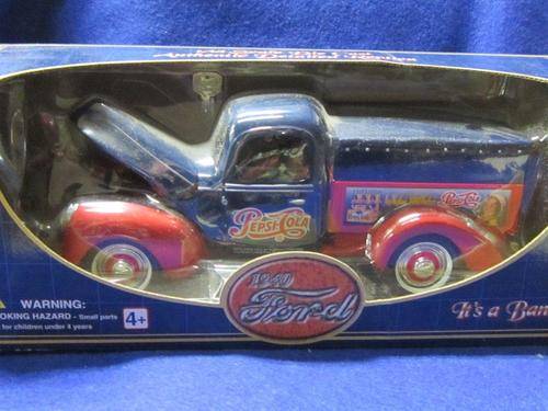 Golden Wheels - 1940 Ford 1:18 Scale - is also a piggy bank