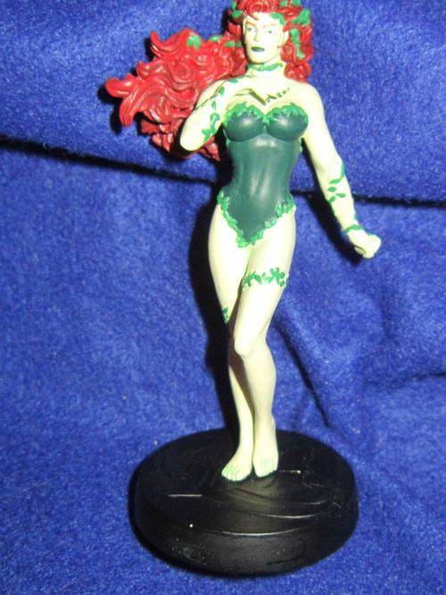 DC  collectable figurine -Poison Ivy CBK6331  +/- 10cm