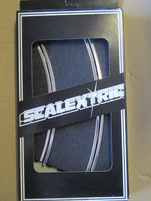 Scalextric - Pack of 2 new R2 Standard Corners - classic track (NOS) 1:32 Scale