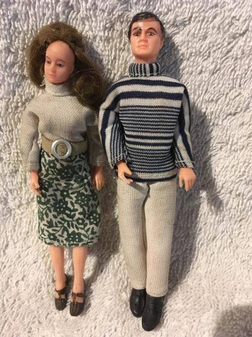 2 Vintage Possibly Rosebud Dolls - +-11cm