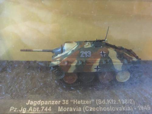 Combat Tanks Collection - SJagdpanzer 38 Hetzer (Sd.Kfz. 138/2)  Moravia (Czechoslovakia) 1945