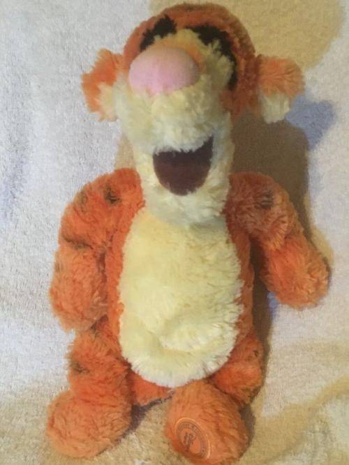 Tigger - Winnie The Pooh - +-35cm Disney store Original Product