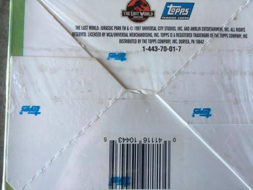 The Lost World Jurassic Park Movie Trading Cards - Topps per Box of 36 (New Sealed) released 1997