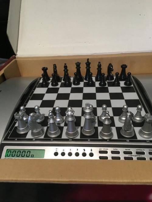 Mephisto Saitek Chess Explorer Endorsed by Kasparov