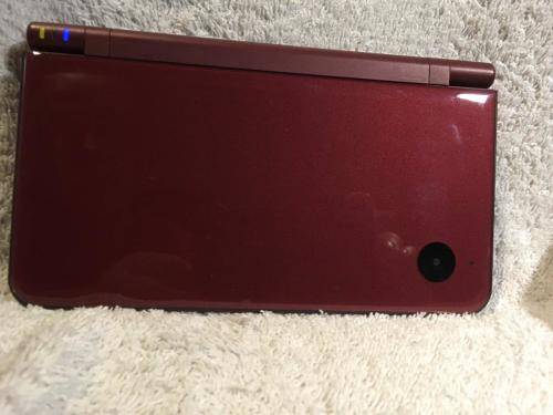 Nintendo DSi XL, Charger + 2gb SD card