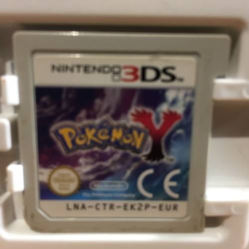 Nintendo 3DS - Pokemon Y (Cartridge Only)