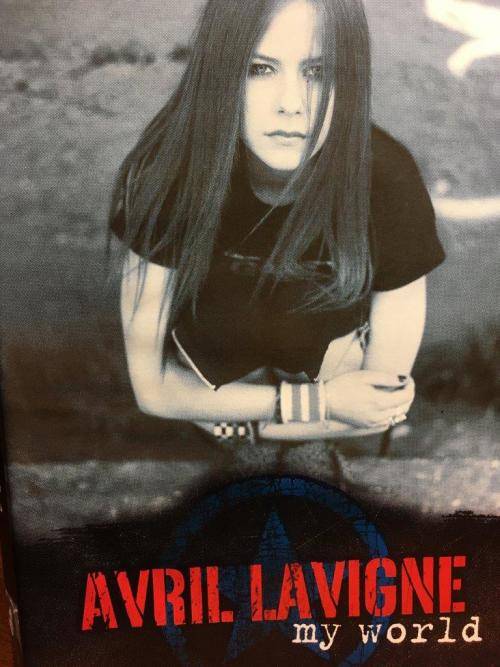 DVD - Avril Lavigne My World (2DVD)