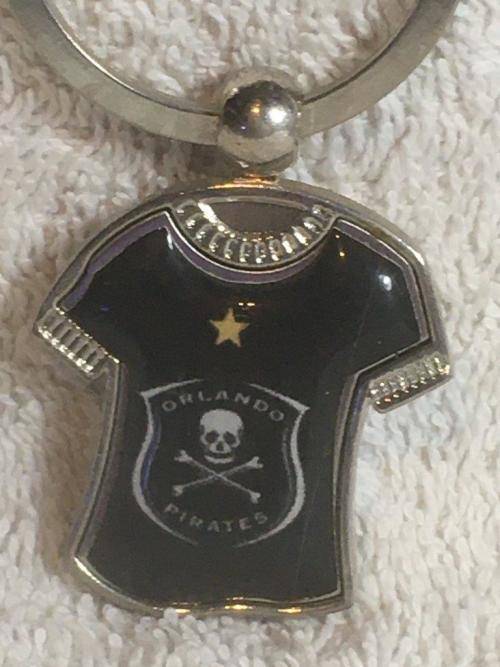 Football Orlando Pirates Metal Keyring (NOS)